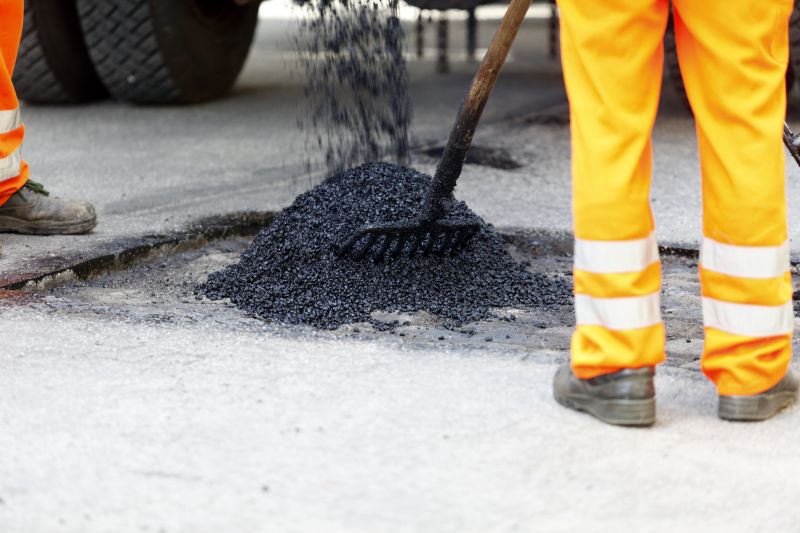 Asphalt Pothole Filling in Temecula, CA